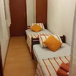 公寓 Korotaj, Okrug Gornji, Ciovo 特罗吉尔
